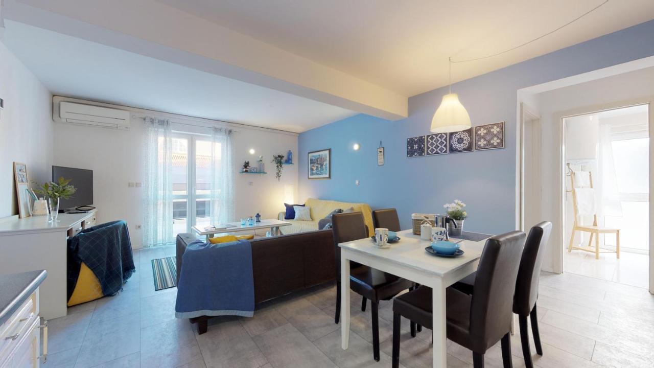 Apartment Stella Deluxe Superior 5 Star Apartment, Your Piece Of Heaven By The Sea & Park, With Sea View