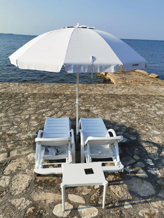 Stella Deluxe Superior 5 Star Apartment, Your Piece Of Heaven By The Sea & Park, With Sea View Apartment