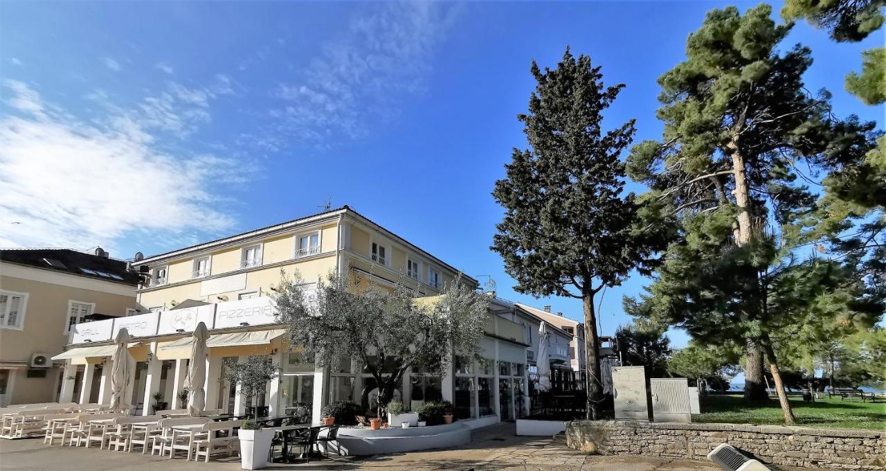 Stella Deluxe Superior 5 Star Apartment, Your Piece Of Heaven By The Sea & Park, With Sea View Novigrad Istria