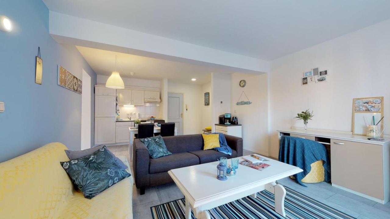 Stella Deluxe Superior 5 Star Apartment, Your Piece Of Heaven By The Sea & Park, With Sea View