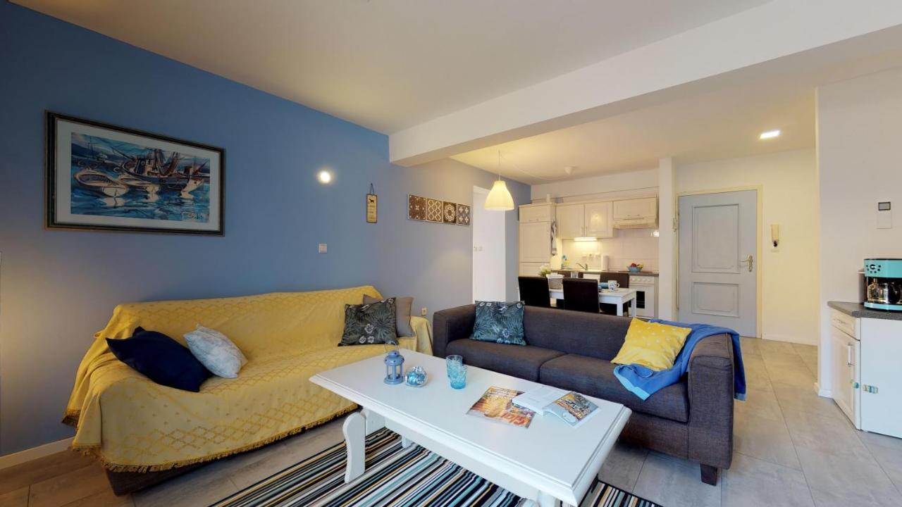 Apartment Stella Deluxe Superior 5 Star Apartment, Your Piece Of Heaven By The Sea & Park, With Sea View